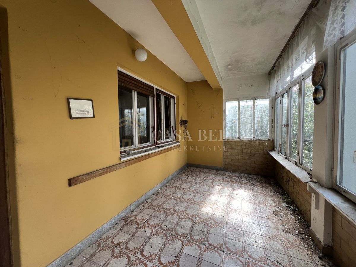 CRIKVENICA - Samostojeća kuća u drugom redu do mora! – 2
