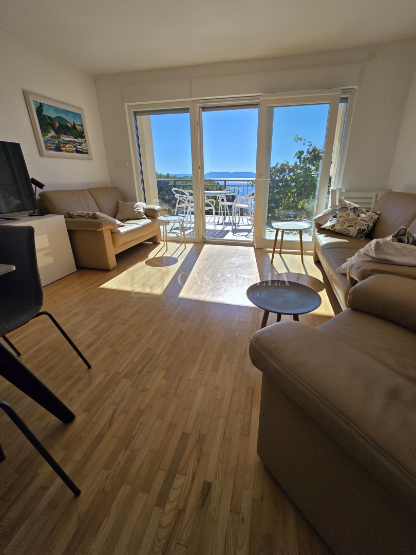 Appartamento KOSTRENA, 1.500 €