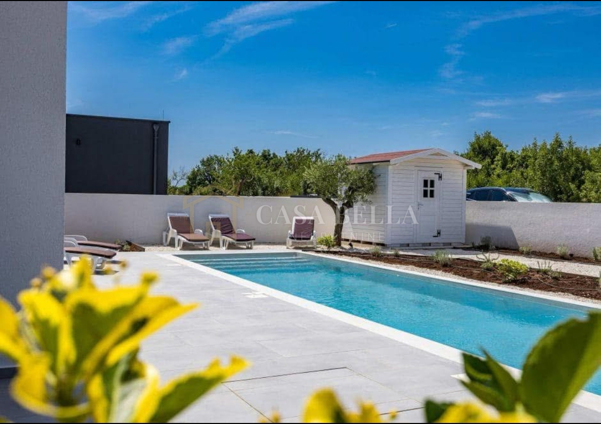 Дом SVETVINČENAT, 750.000 €