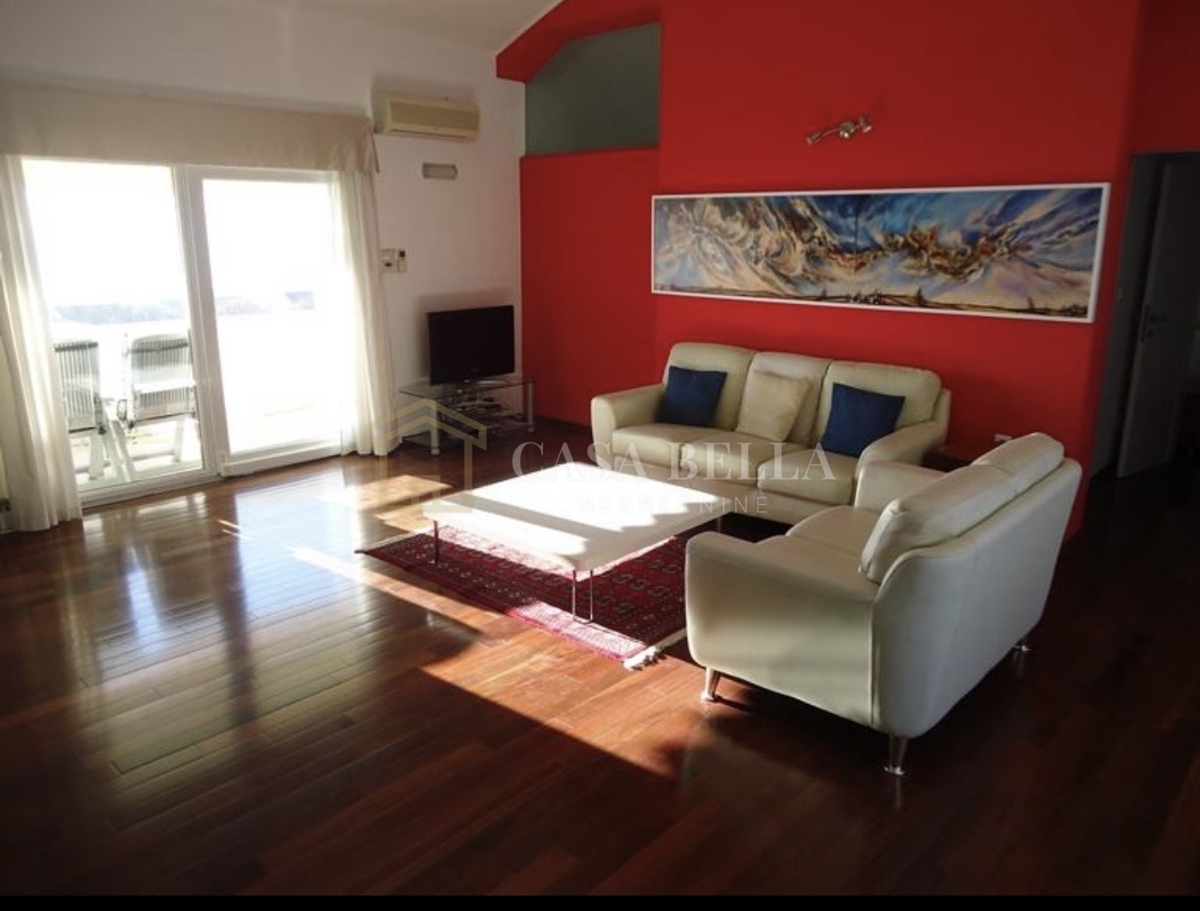 Appartamento RIJEKA, 1.500 €