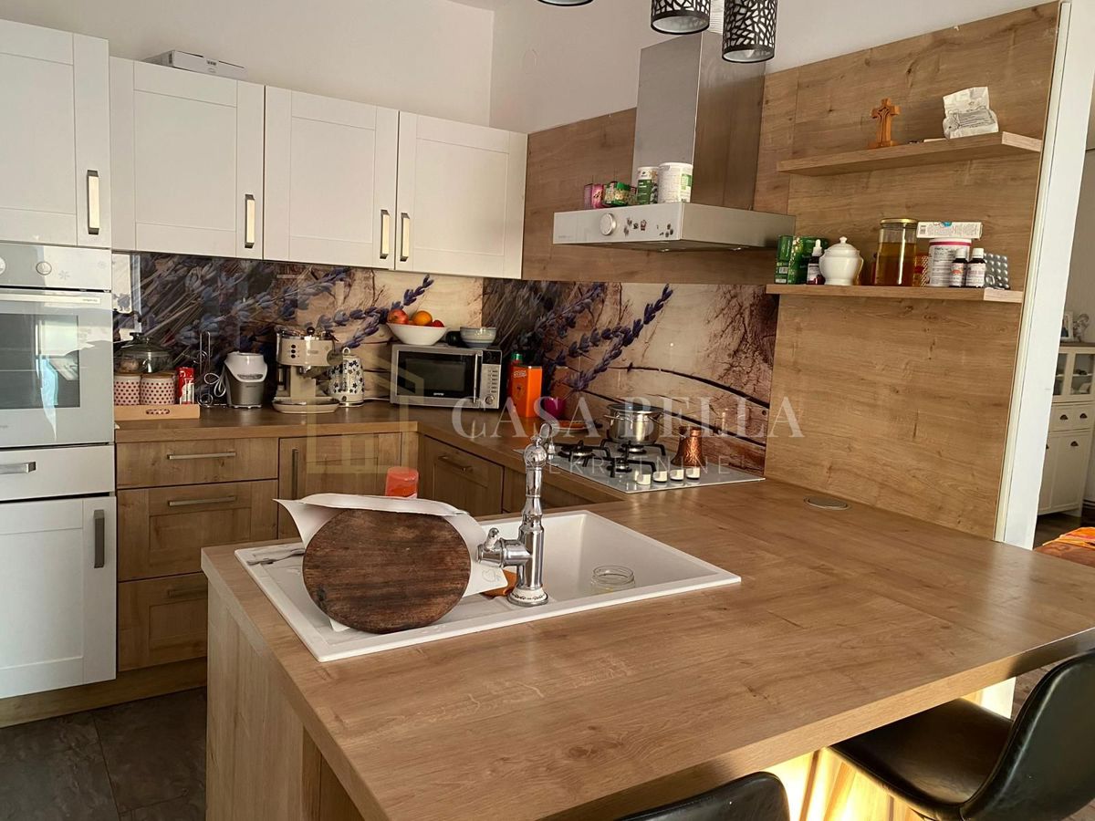 Квартира KOSTRENA, 1.000 €