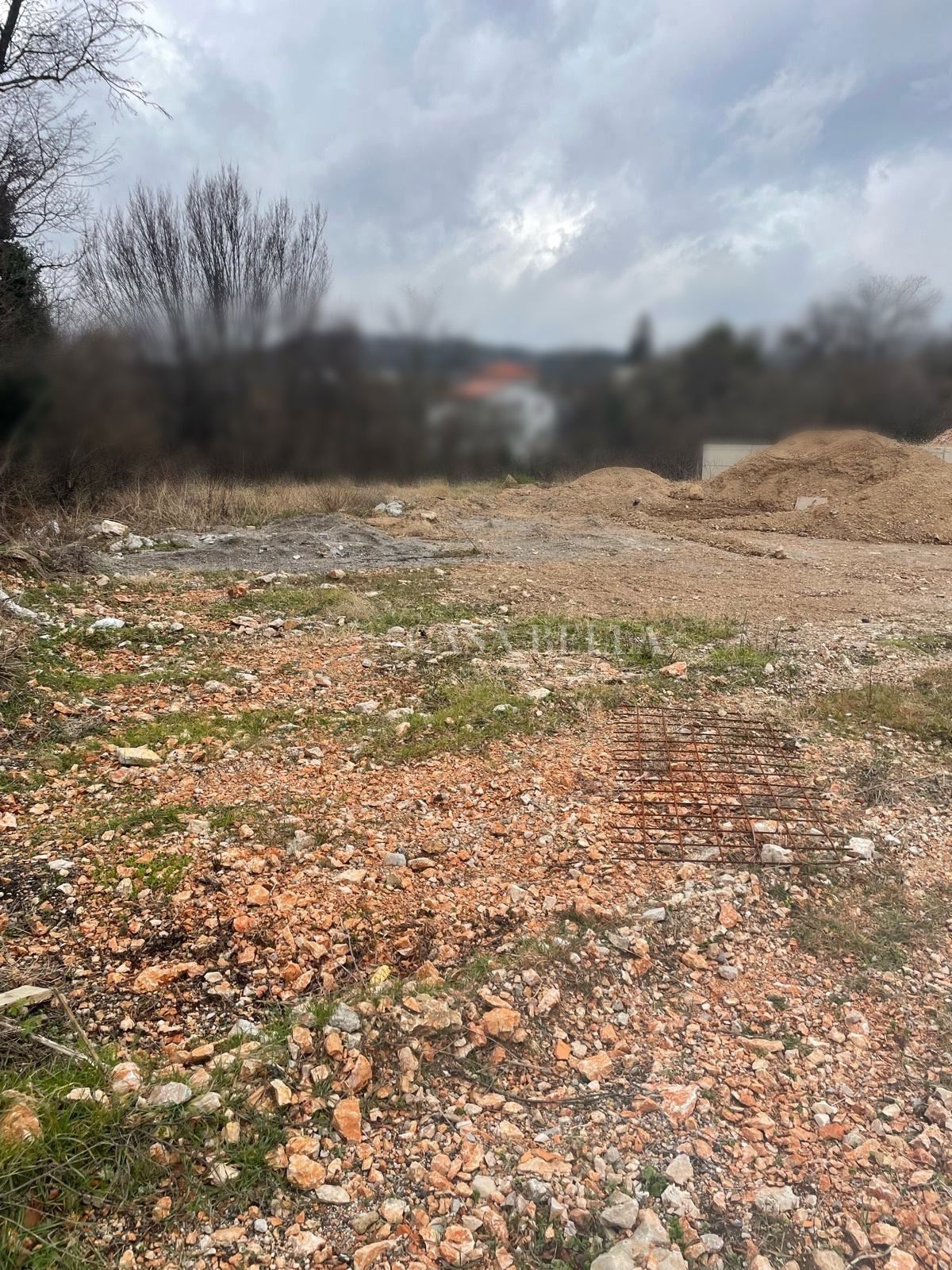 PODČUDNIČ