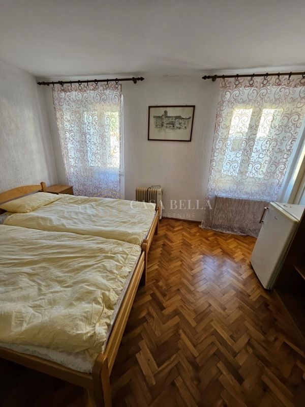 Centar Cres, 3SKL, 53m2, blizina mora! – 2