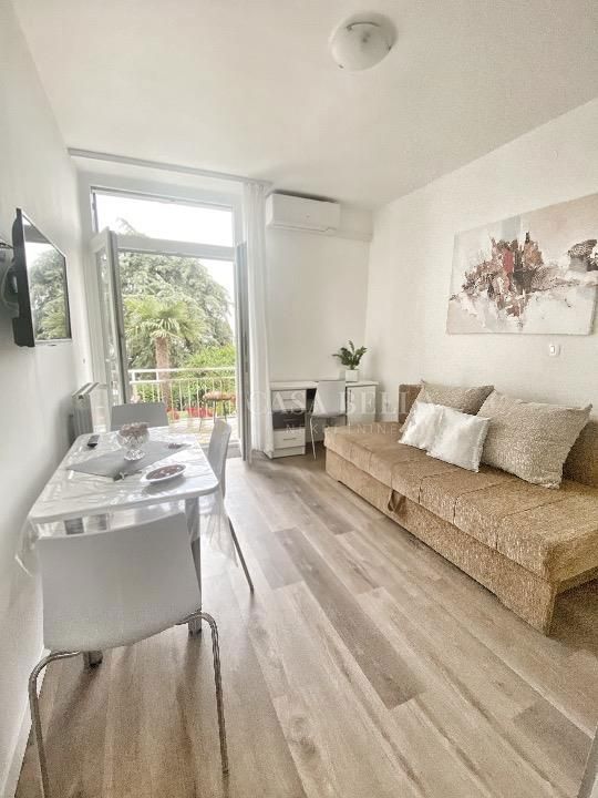 Appartamento OPATIJA, 600 €