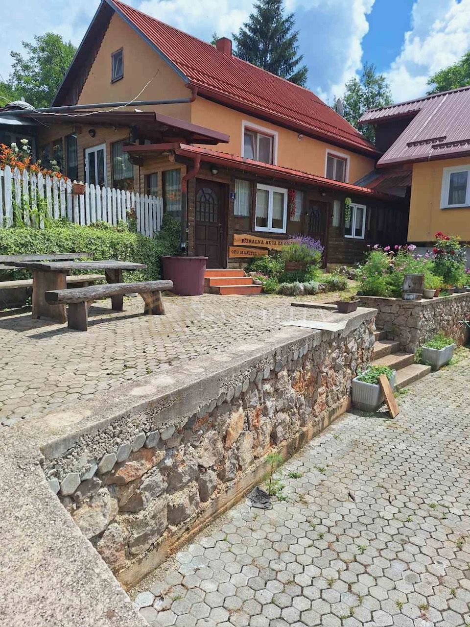 ŠKARE