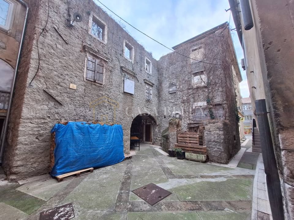 Haus Senj, 450m2 – 3