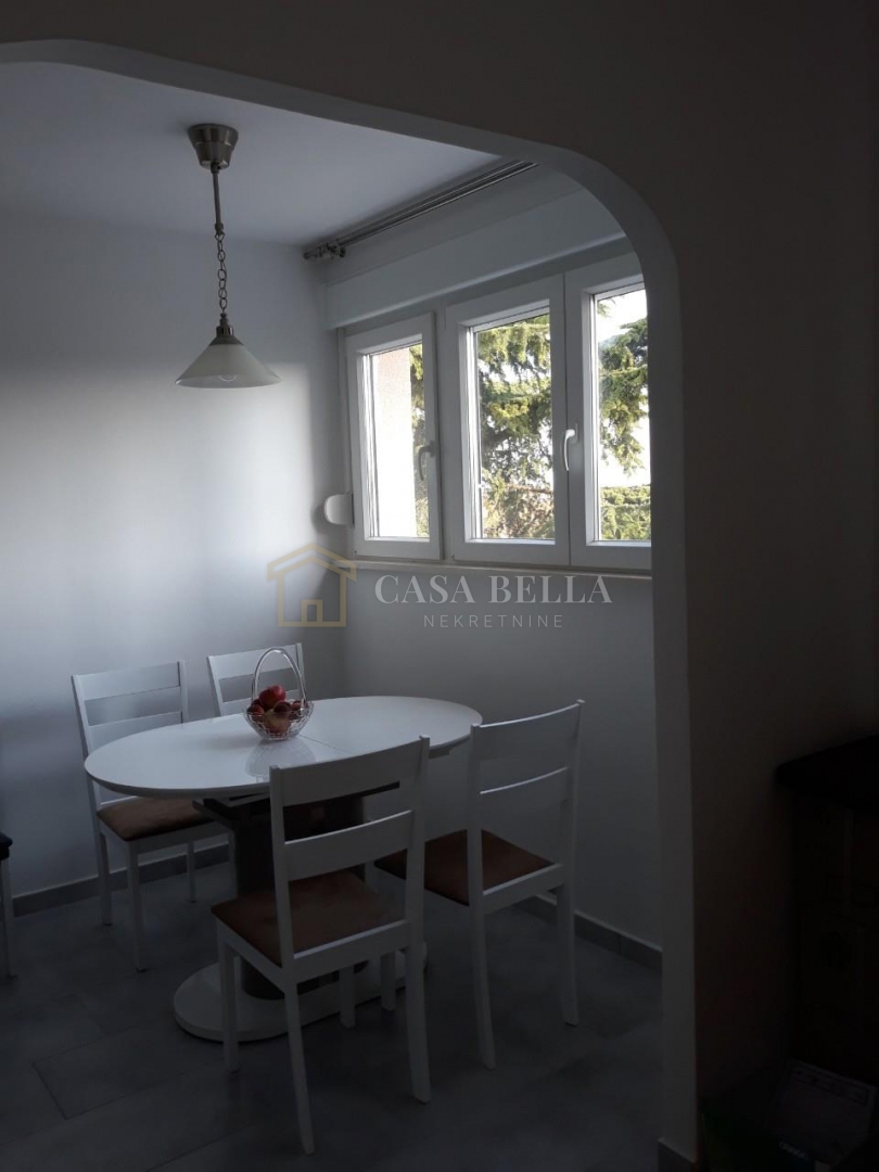 Appartamento RIJEKA, 700 €