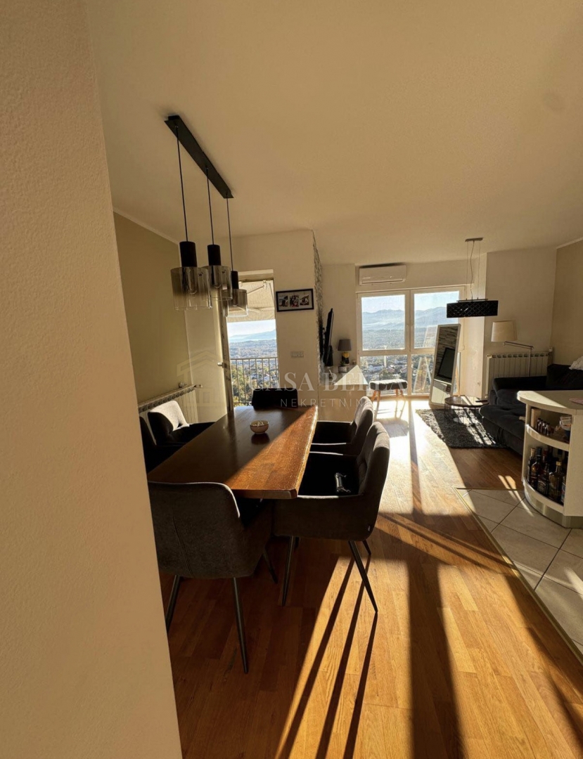 Appartamento VIŠKOVO, 246.000 €