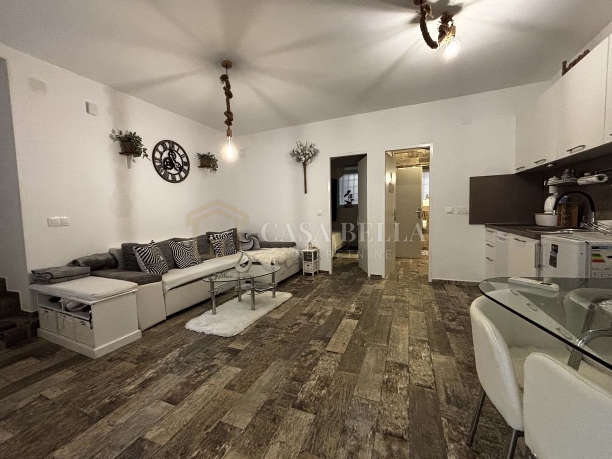 SENJ, 1S+DB u centru grada – 2