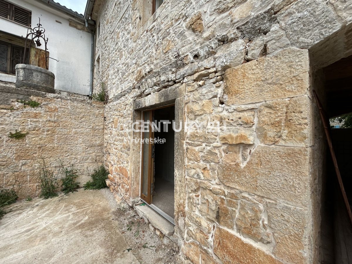 SVETI LOVREČ PAZENATIČKI