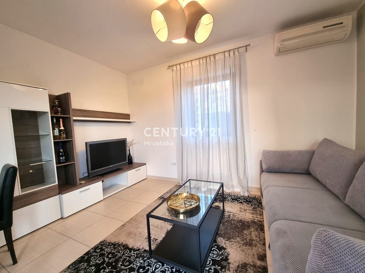 Appartamento NOVIGRAD, 215.000 €