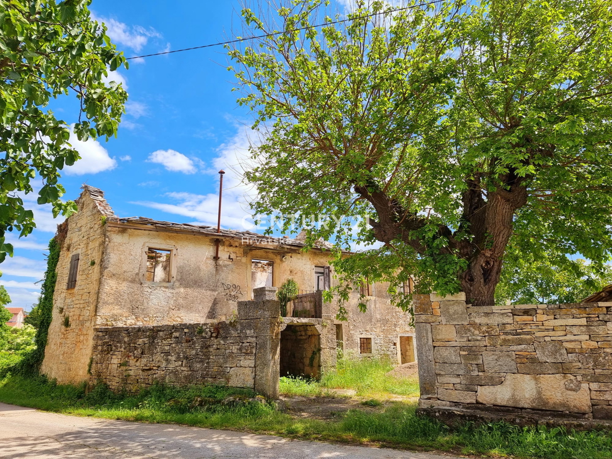 Дом TINJAN, 355.000 €