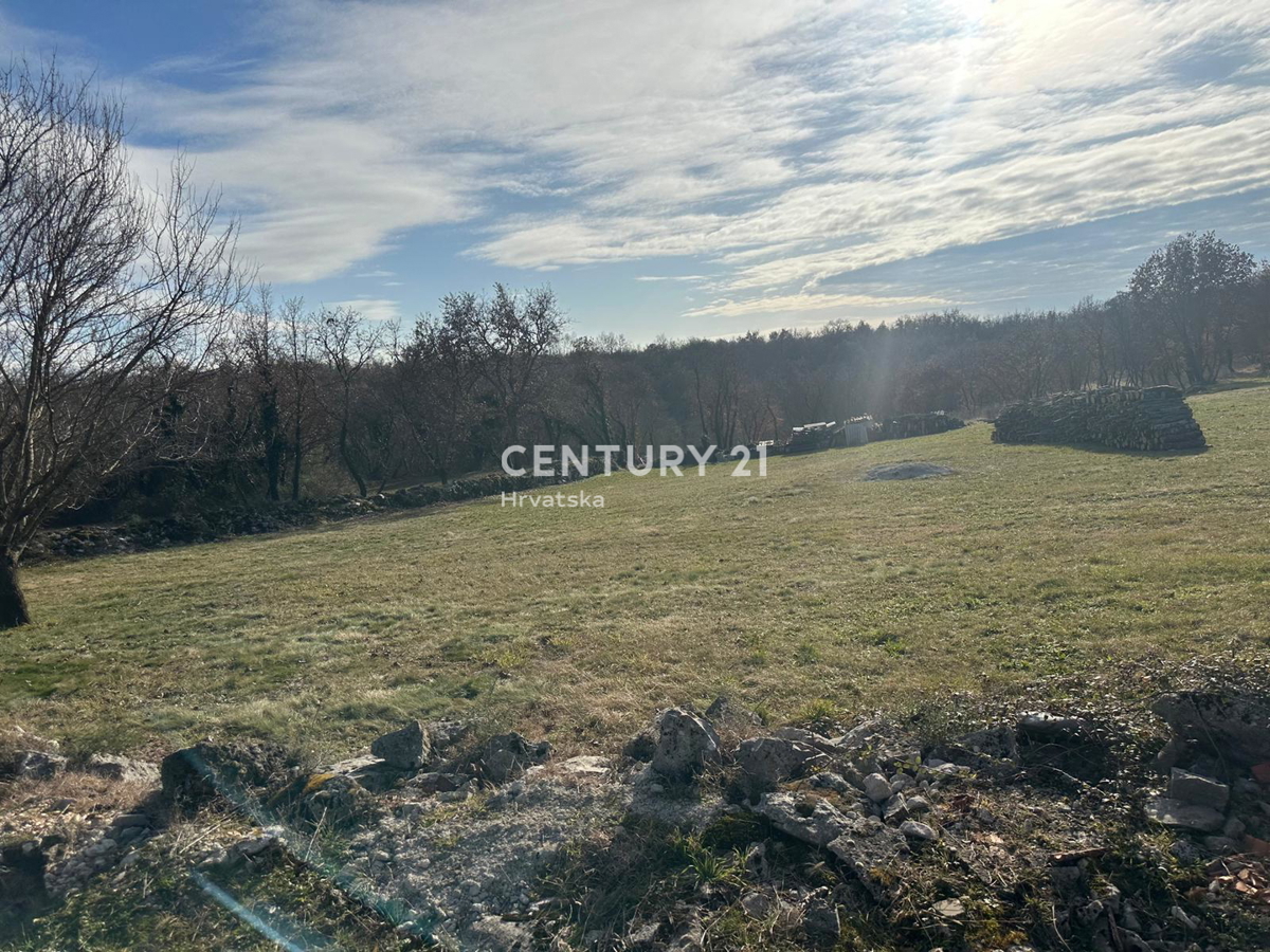 Участок TINJAN, 60.000 €