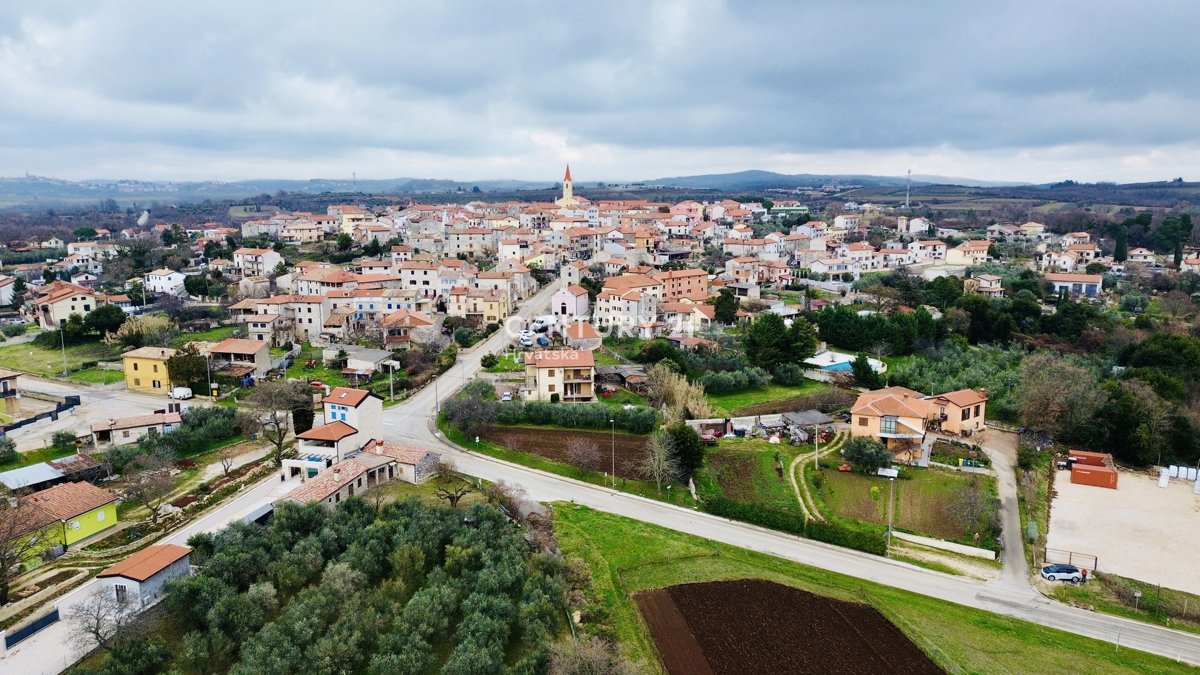 Terreno BRTONIGLA, 99.000 €