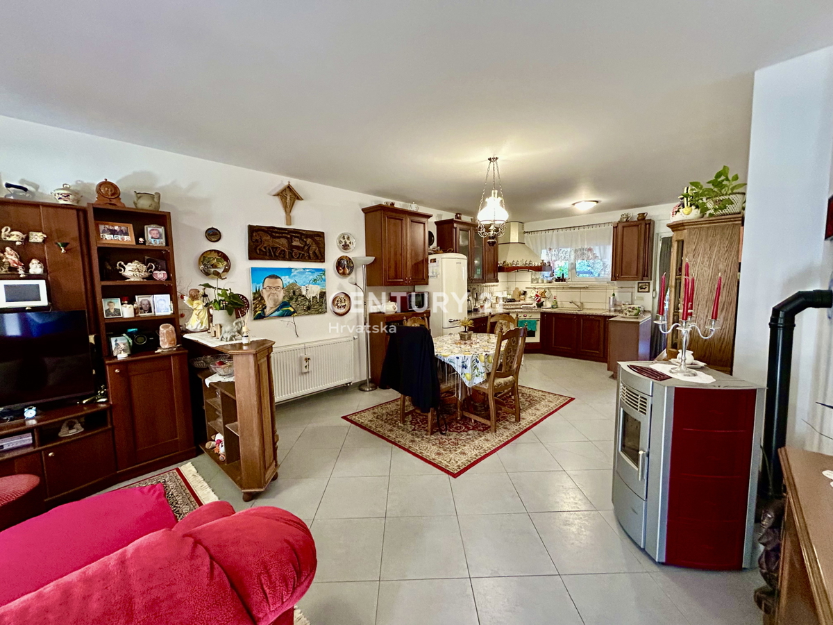Casa UMAG, 305.000 €