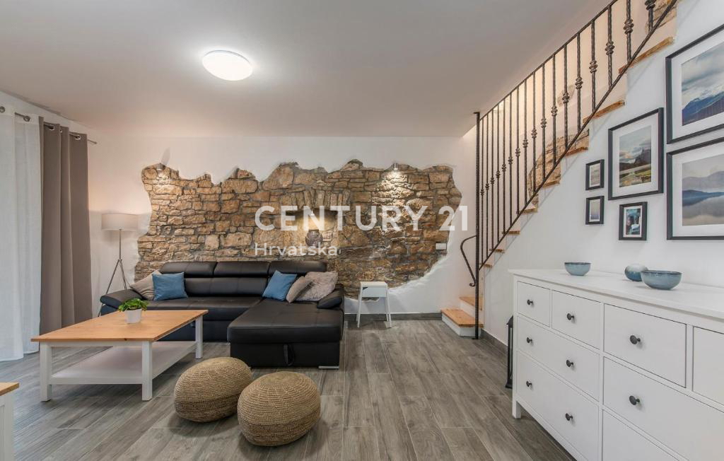 SVETI LOVREČ PAZENATIČKI