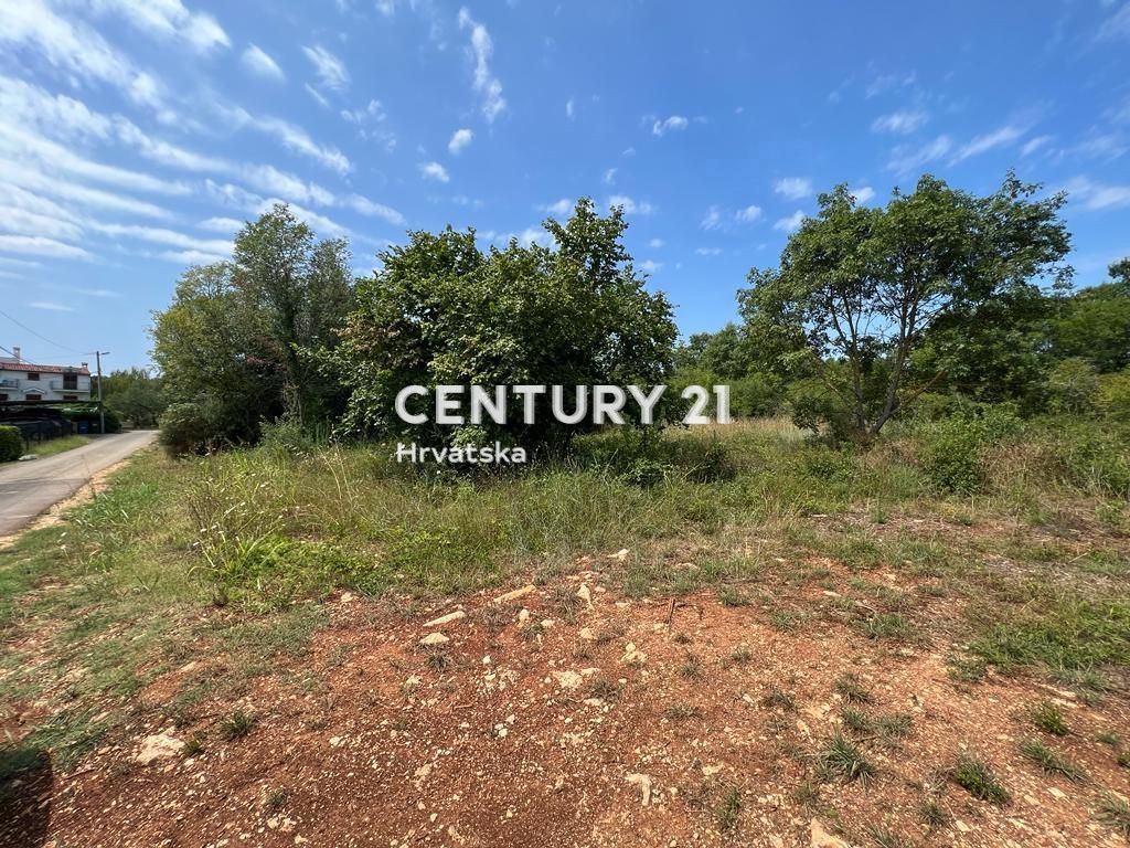 Участок POREČ, 65.000 €