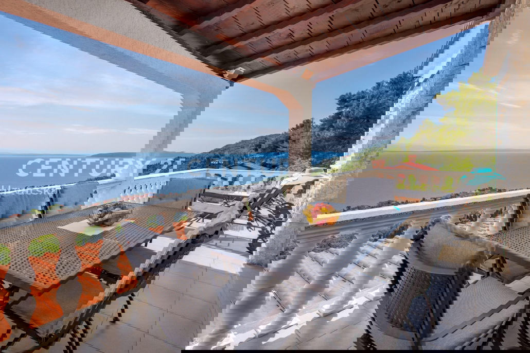 Appartamento LOVRAN, 390.000 €