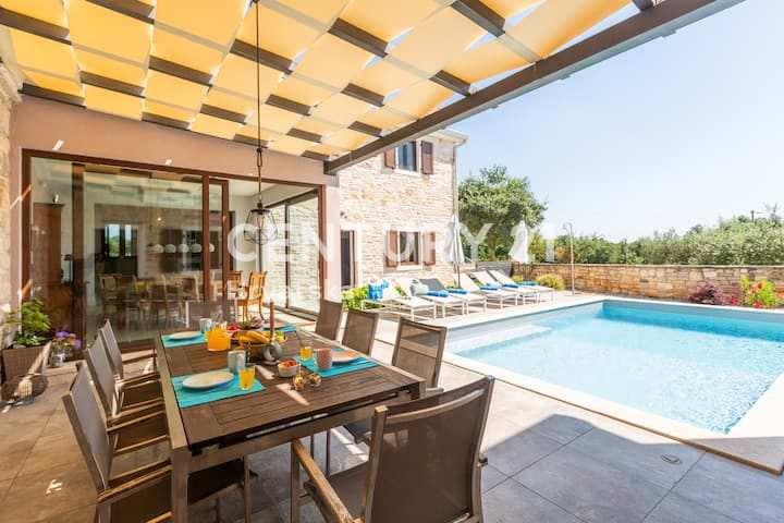Дом POREČ, 695.000 €