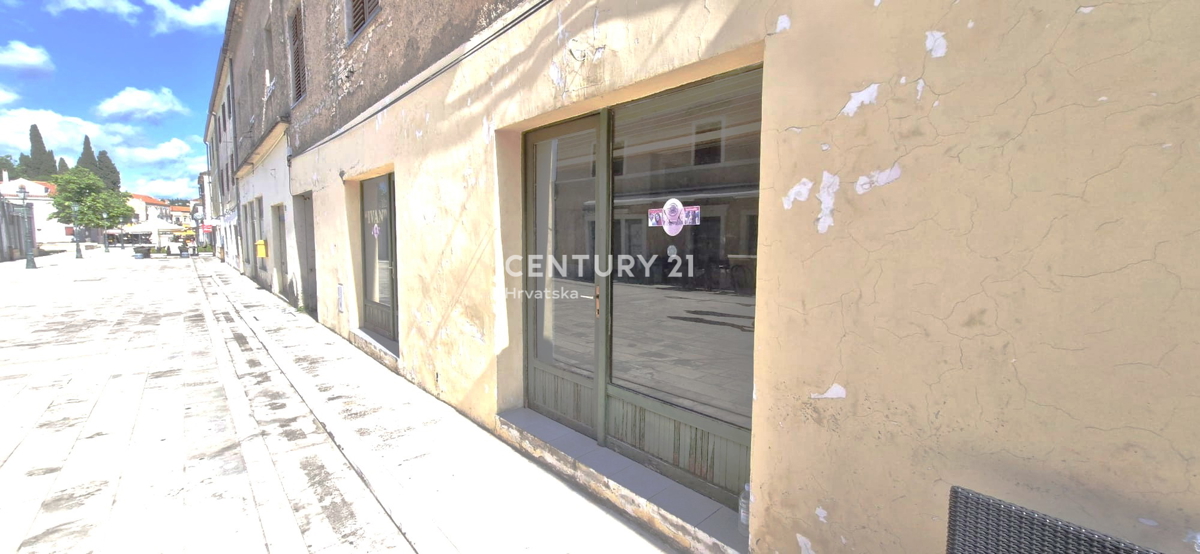 Коммерческая площадь BENKOVAC, 139.000 €