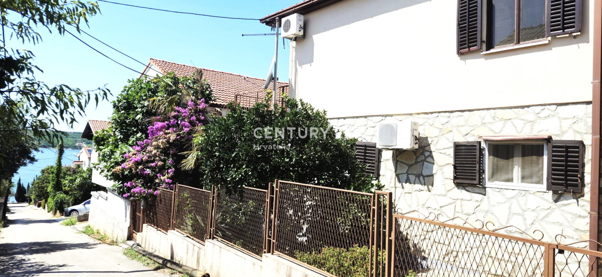 Дом OBROVAC, 220.000 €