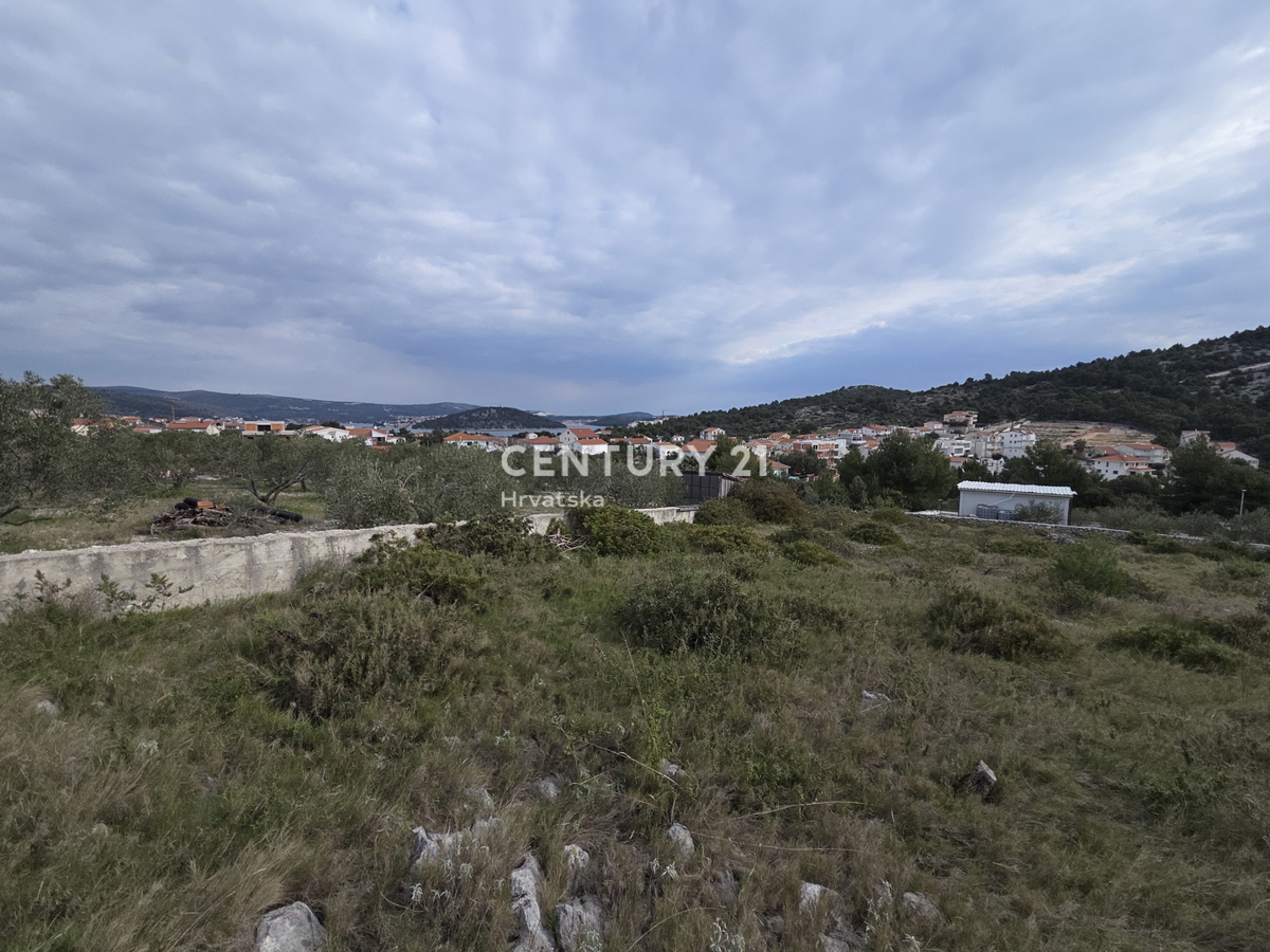 Участок ROGOZNICA, 235 €