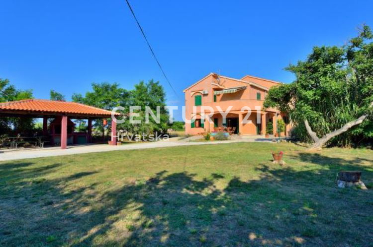 Дом PRIVLAKA, 950.000 €