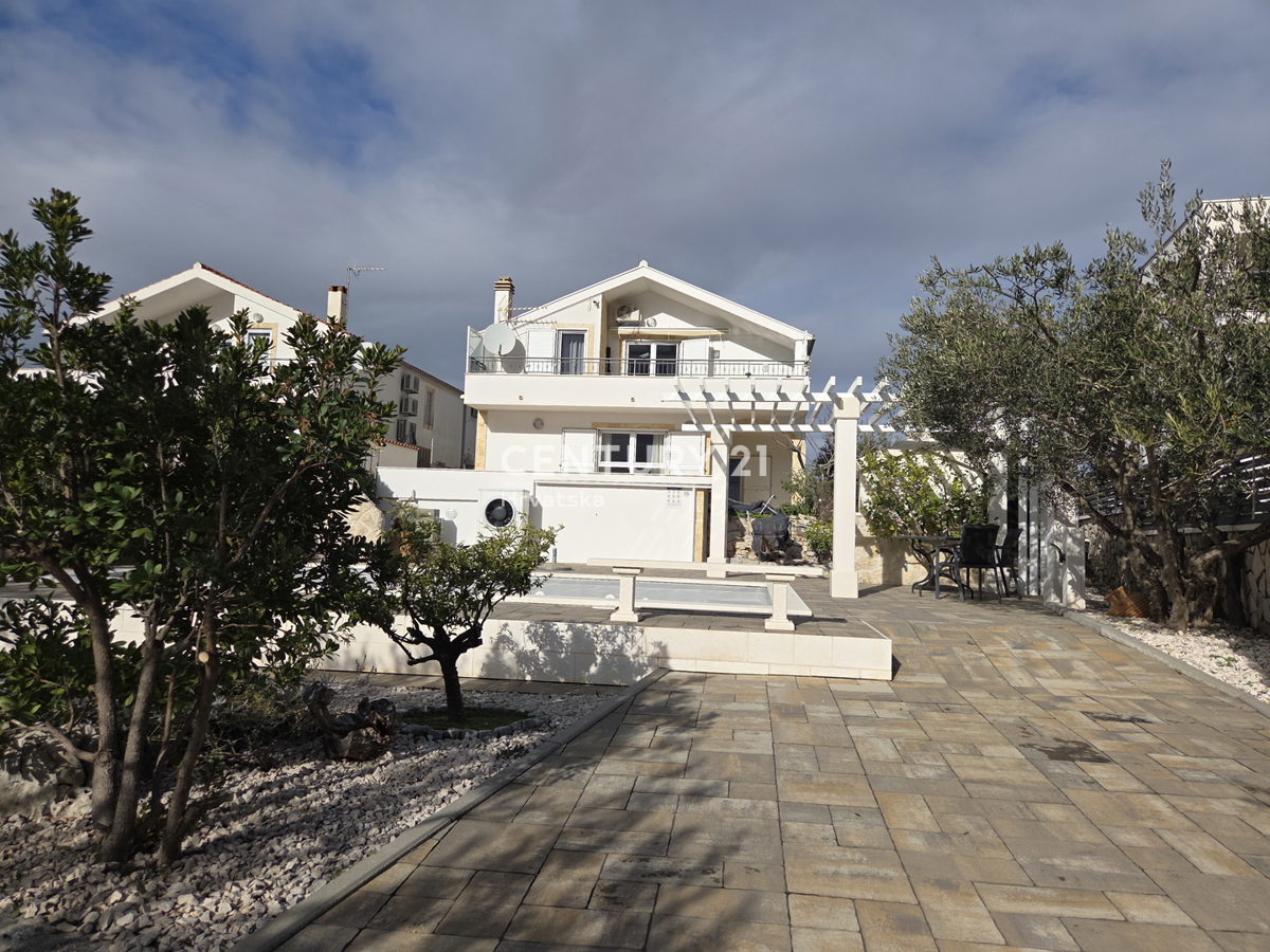 Casa PRIMOŠTEN, 795.000 €