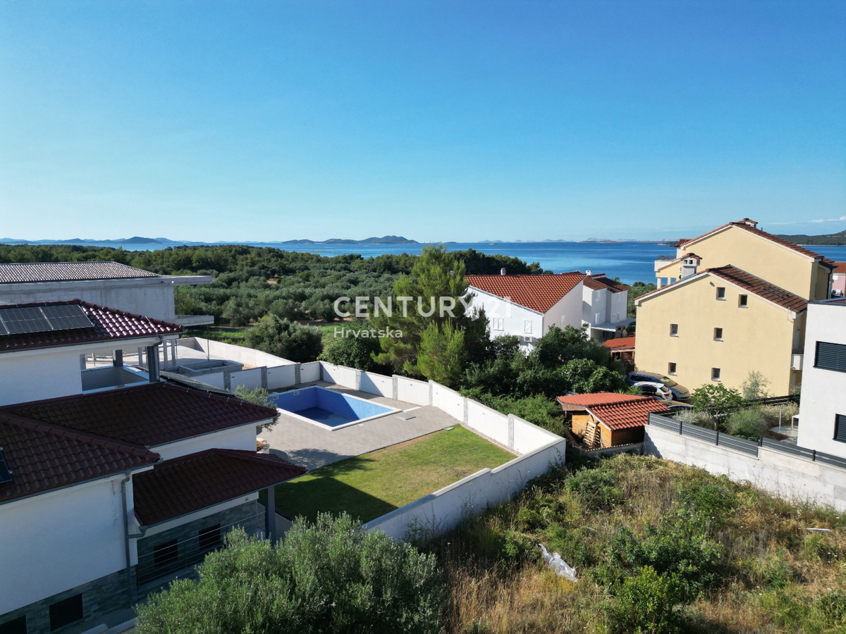 BIOGRAD NA MORU
