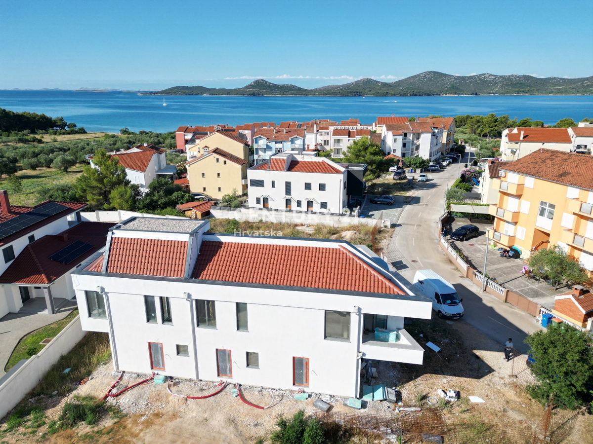 BIOGRAD NA MORU