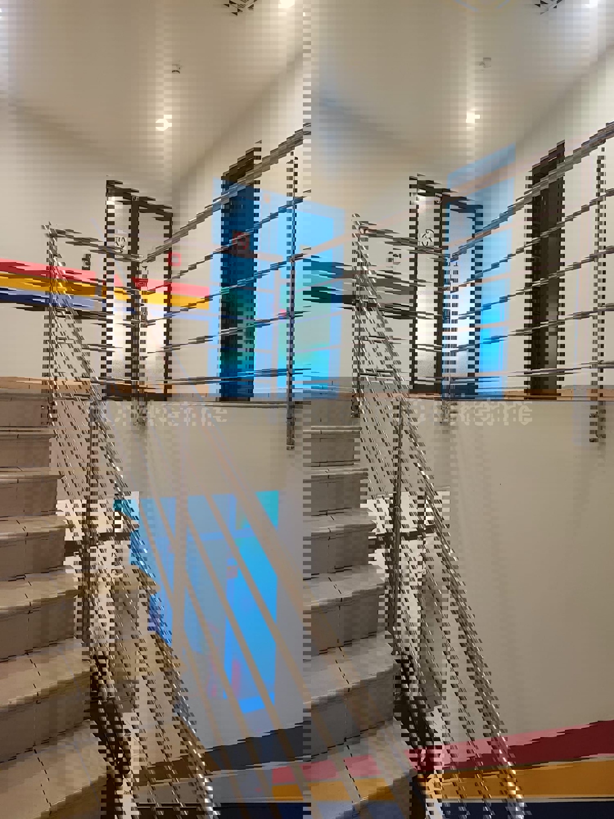 Locale commerciale KLIS, 1.360 €