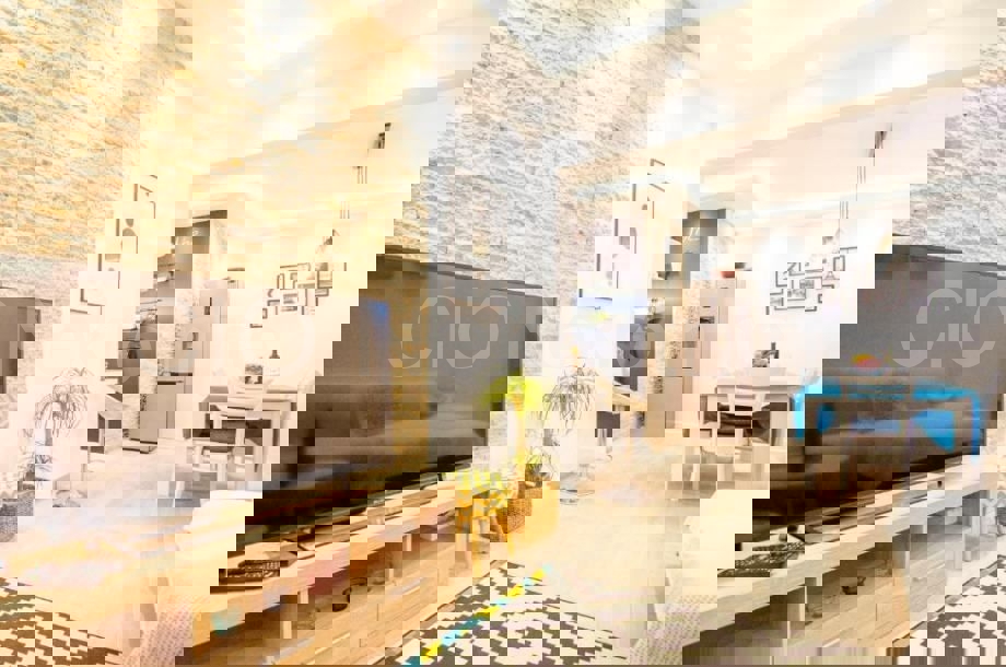 SPLIT