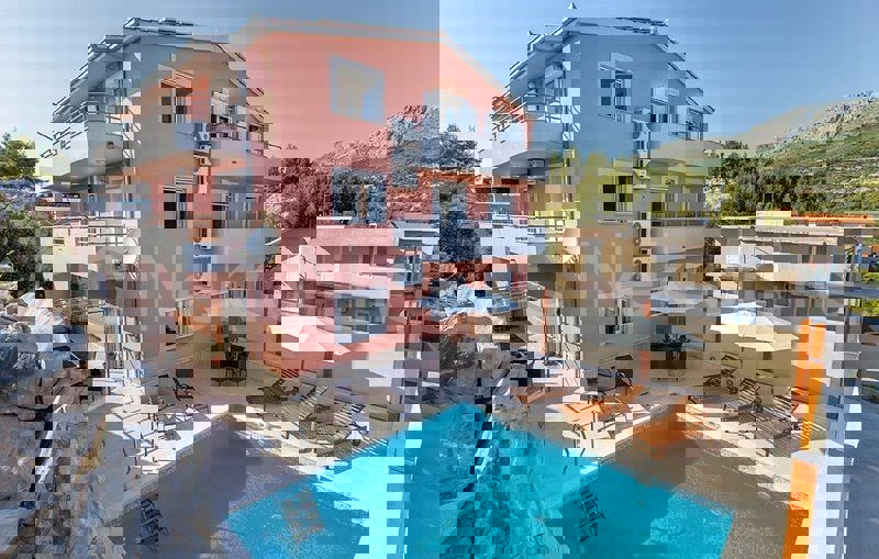 PODSTRANA