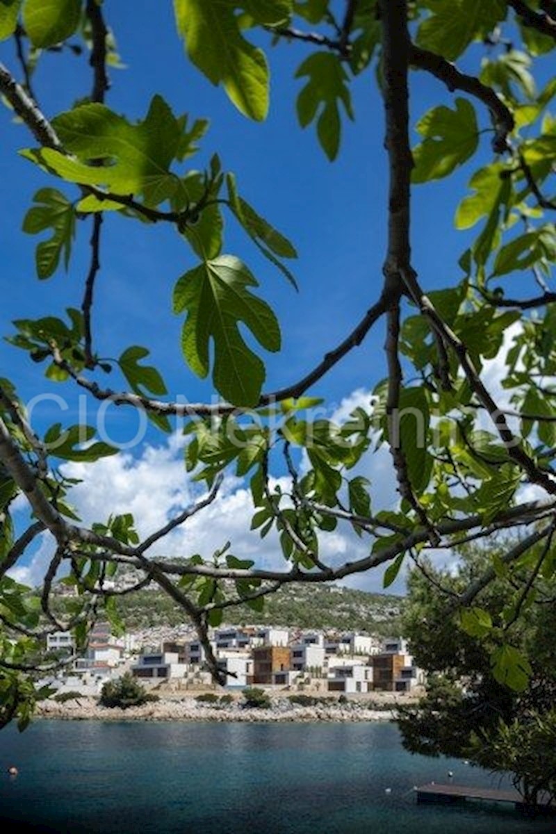 PRIMOŠTEN