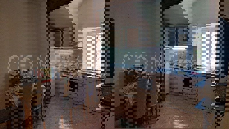 Appartamento KAŠTELA, 900 €