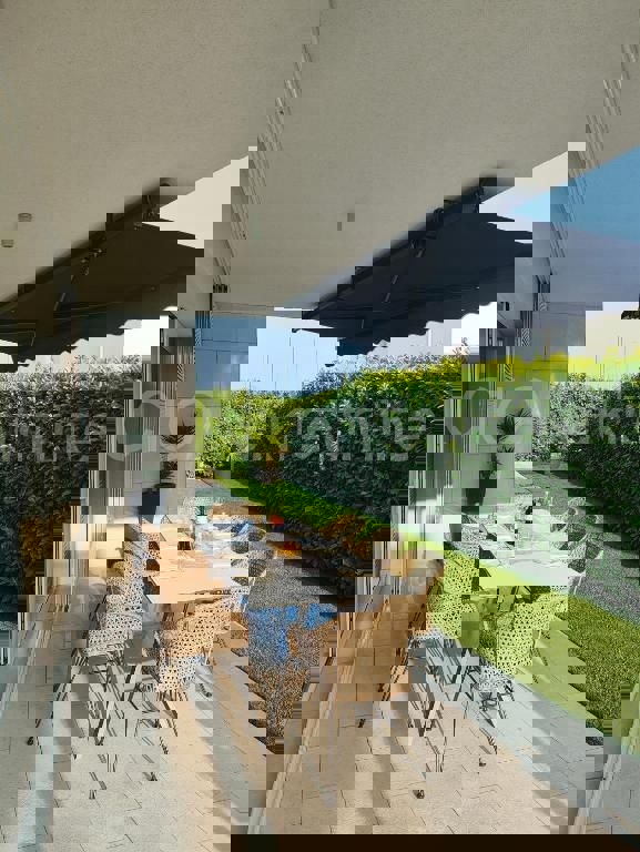 Дом KAŠTELA, 3.000 €