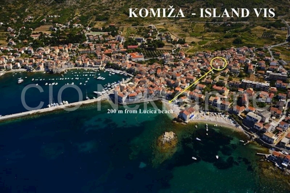 Galerija slika Kuća prodaja KOMIŽA (VIS), SPLITSKODALMATINSKA