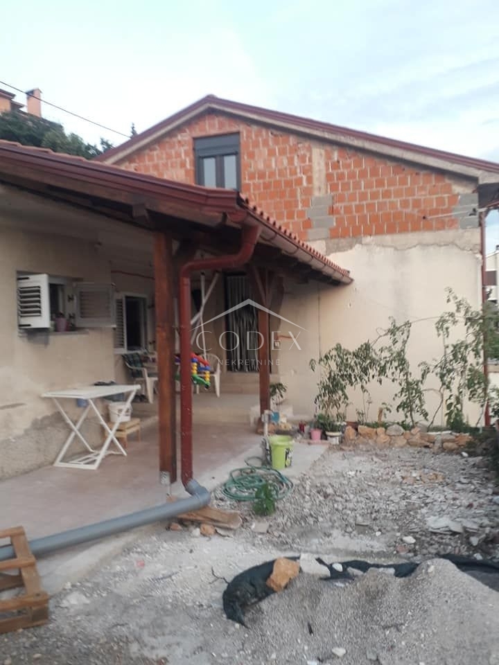 KOSTRENA SVETA LUCIJA