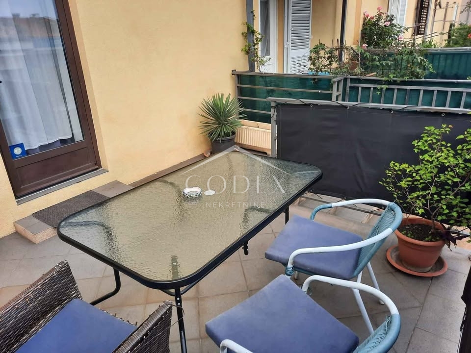 Appartamento RIJEKA, 500 €