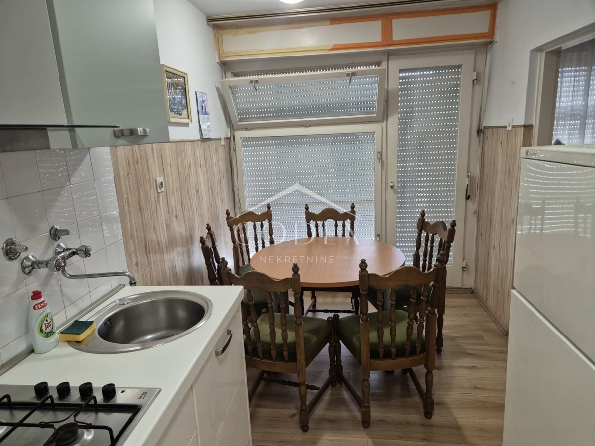 Appartamento RIJEKA, 700 €