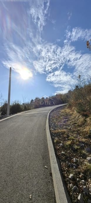 OPRIČ