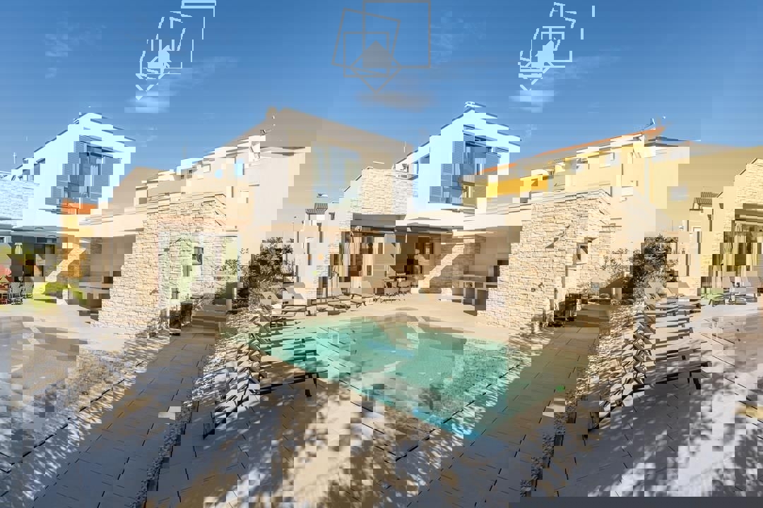 Casa UMAG, 1.250.000 €