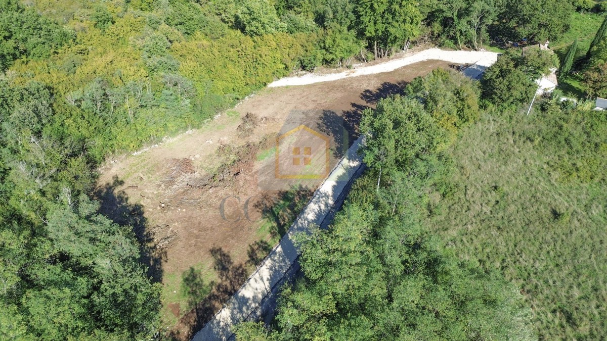 Участок VIŠNJAN, 97.000 €