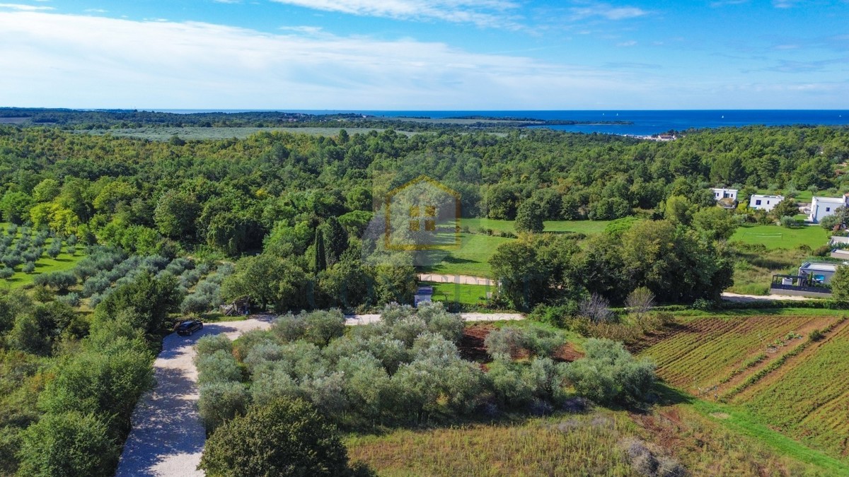 Участок POREČ, 293.000 €