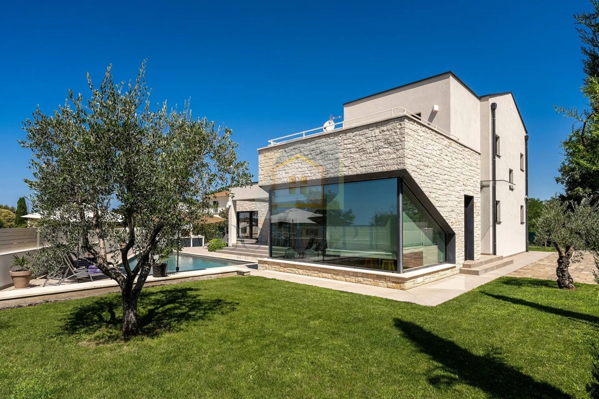 Дом POREČ, 986.000 €