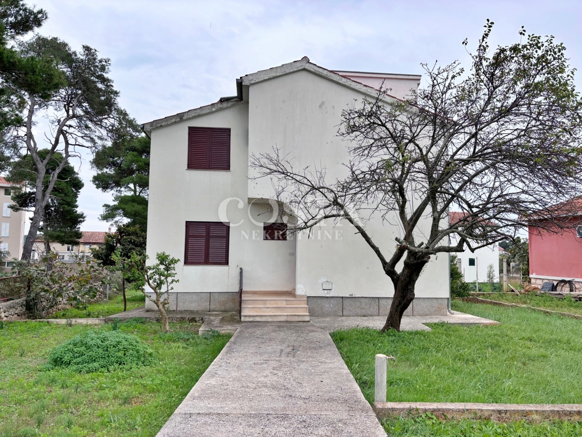 Casa UGLJAN, 450.000 €