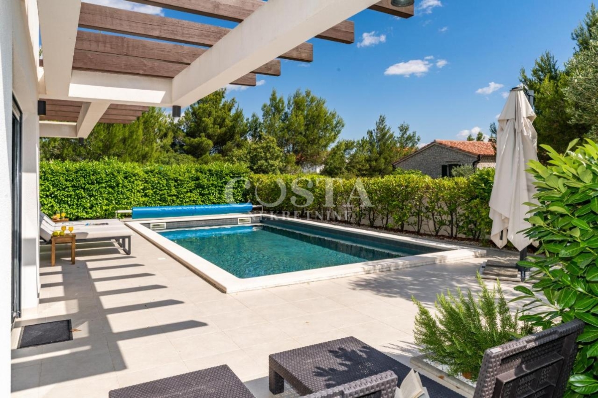 Casa NOVIGRAD, 690.000 €