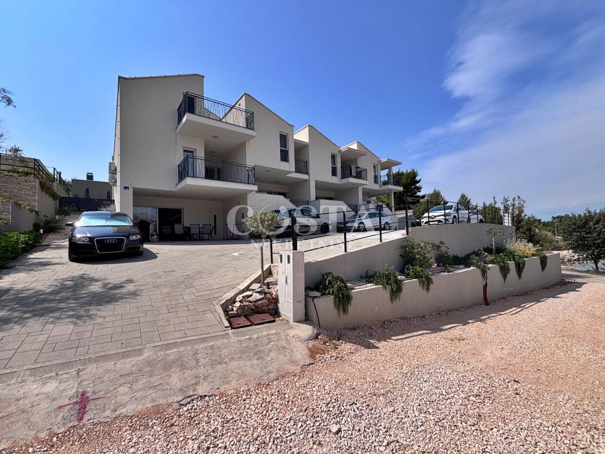 Дом NIN, 400.000 €