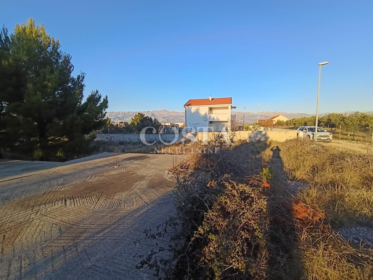 Terreno NOVIGRAD, 110.000 €