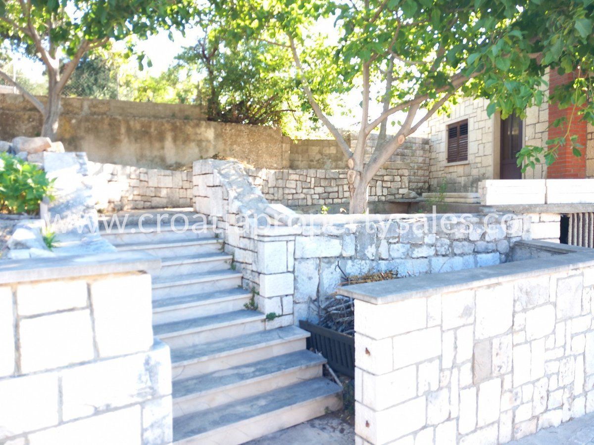BRAČ